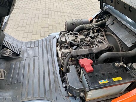 2013 Toyota 8F, оранжевый, 1181152 рублей, вид 2