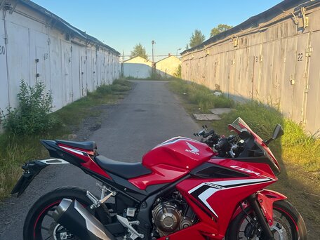 2020 Honda CBR 400R, красный, 650000 рублей, вид 1