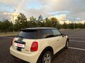 2018 Mini Hatch Cooper III (F55/F56), белый - вид 3