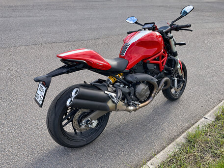 2017 Ducati Monster 821, красный, 500000 рублей, вид 4