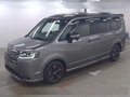 2022 Honda Stepwgn Spada VI, серебристый, 2390000 рублей - вид 1