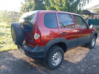 2014 Chevrolet Niva I Рестайлинг, красный, 670000 рублей, вид 4