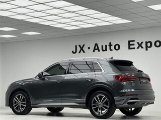2022 Audi Q3 35 TFSI II (F3), серый, 2340000 рублей, вид 4