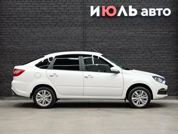 2025 Lada (ВАЗ) Granta I Рестайлинг, белый, 880000 рублей - вид 9