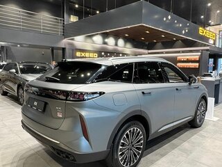 2025 Exeed RX, серый, 5490000 рублей, вид 3