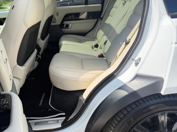 2019 Land Rover Range Rover IV Рестайлинг, белый, 6900000 рублей - вид 15