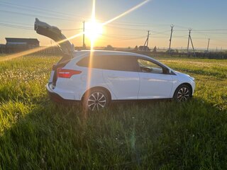 2018 Ford Focus III Рестайлинг, белый, 950000 рублей, вид 2