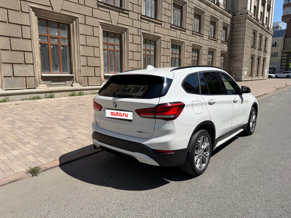 2020 BMW X1 18d xDrive II (F48) Рестайлинг, белый, 3250000 рублей - вид 6