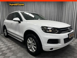 2013 Volkswagen Touareg II, белый, 1950000 рублей, вид 1