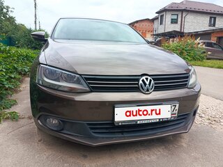 2011 Volkswagen Jetta VI, коричневый, 700000 рублей, вид 1