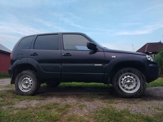 2013 Chevrolet Niva I Рестайлинг, коричневый, 498000 рублей, вид 2