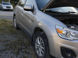 2014 Mitsubishi ASX I Рестайлинг, серебристый, 1250000 рублей, вид 1
