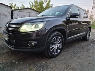 2011 Volkswagen Tiguan I Рестайлинг, чёрный, 1500000 рублей, вид 1