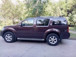 2011 Nissan Pathfinder III Рестайлинг, коричневый, 2300000 рублей, вид 5