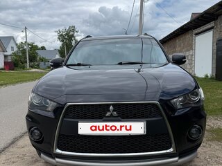 2011 Mitsubishi Outlander II Рестайлинг, чёрный, 950000 рублей, вид 2