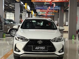 2023 Toyota Yaris L XP150 Рестайлинг, белый, 1150000 рублей, вид 2