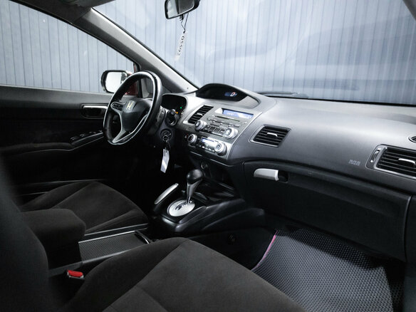 2006 Honda Civic VIII, красный - вид 16