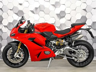 2025 Ducati Panigale V2, красный, 1977000 рублей, вид 4