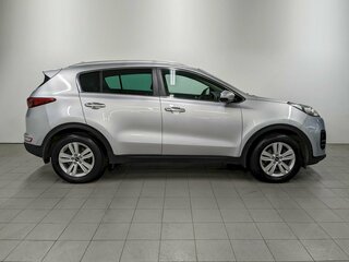 2018 Kia Sportage IV, серебристый, 1540000 рублей, вид 4