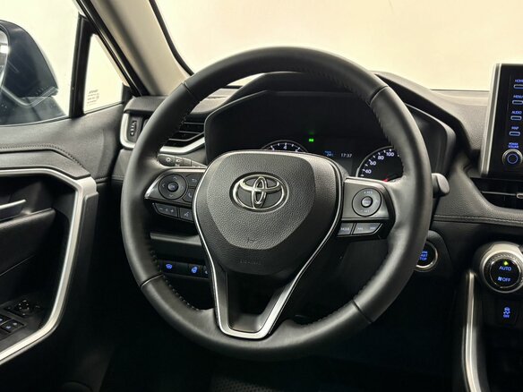 2020 Toyota RAV4 V (XA50), чёрный - вид 17