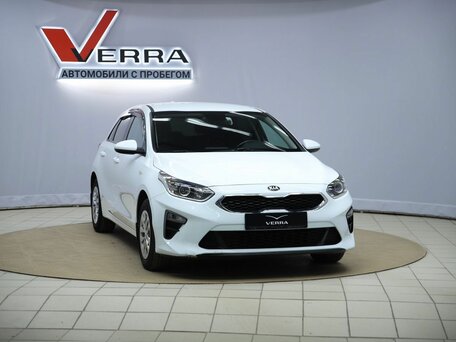 2018 Kia Ceed III, белый, 1450000 рублей, вид 3