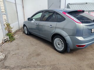 2010 Ford Focus II Рестайлинг, серый, 500000 рублей, вид 3