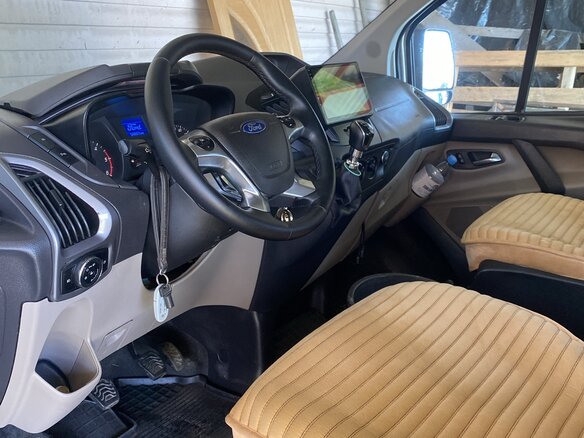 2017 Ford Tourneo Custom SWB I, серебристый, 2000000 рублей - вид 5