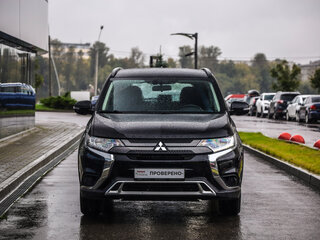 2022 Mitsubishi Outlander III Рестайлинг 3, чёрный, 2629000 рублей, вид 4