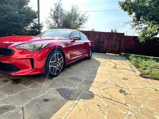 2018 Kia Stinger I, красный, 2500000 рублей, вид 1