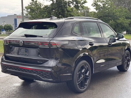 2026 Volkswagen Tiguan L Pro III (China Market), чёрный, 4290000 рублей, вид 3