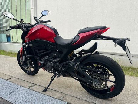 2023 Ducati Monster 937, красный, 877000 рублей, вид 4