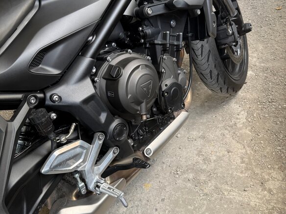 2023 Triumph Trident 660, чёрный, 780000 рублей - вид 4