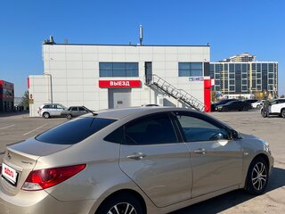 2014 Hyundai Solaris I Рестайлинг, золотистый, 520000 рублей, вид 4