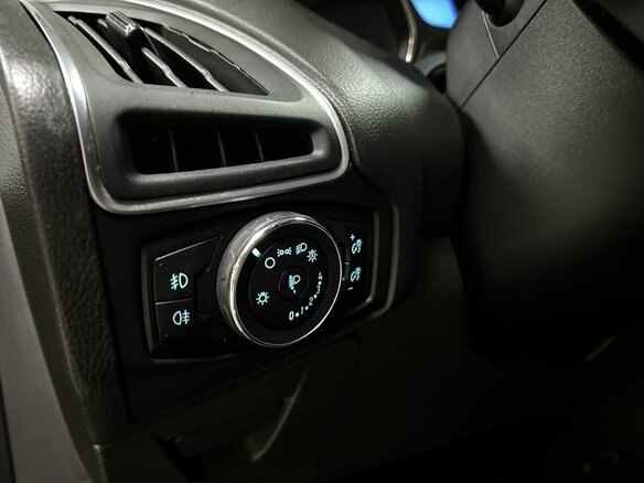 2014 Ford Focus III, чёрный, 760000 рублей - вид 9