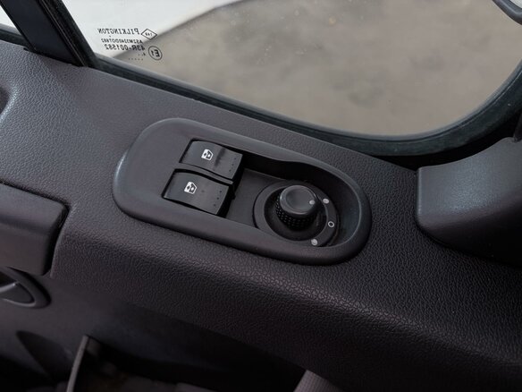 2015 Renault Master, оранжевый, 1699000 рублей - вид 14