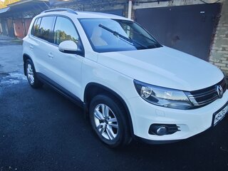 2014 Volkswagen Tiguan I Рестайлинг, белый, 1485000 рублей, вид 1