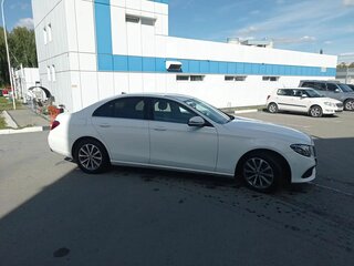 2019 Mercedes-Benz E-Класс 200 d V (W213, S213, C238), белый, 2300000 рублей, вид 5