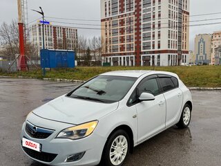 2011 Opel Astra J, белый, 400000 рублей, вид 1