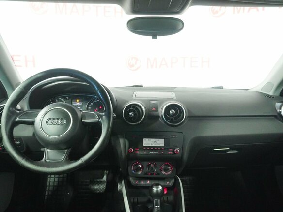 2011 Audi A1 I (8X), красный, 699000 рублей - вид 15