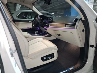 2021 BMW X7 40i I (G07), белый, 8499000 рублей, вид 5