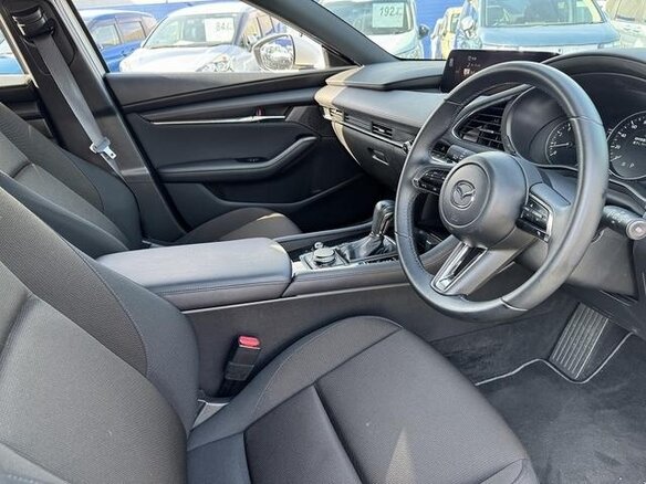 2022 Mazda 3 IV (BP), белый - вид 12
