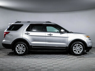 2011 Ford Explorer V, серебристый, 1010000 рублей, вид 4