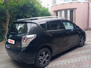 2011 Toyota Verso I, чёрный, 899900 рублей, вид 5