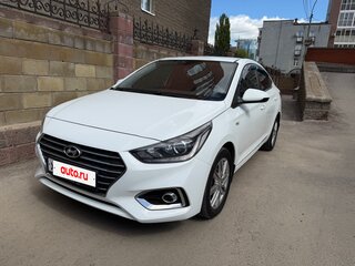 2017 Hyundai Solaris II, белый, 1330000 рублей, вид 2