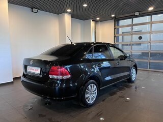 2014 Volkswagen Polo V, чёрный, 600000 рублей, вид 3