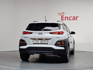 2019 Hyundai Kona I, белый, 1321077 рублей, вид 4
