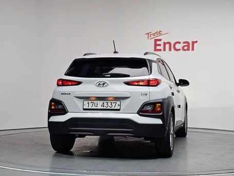 2019 Hyundai Kona I, белый, 1321077 рублей, вид 4