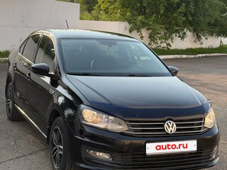 2016 Volkswagen Polo V Рестайлинг, чёрный, 900000 рублей, вид 3