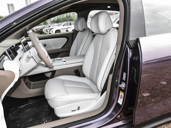 2026 Changan Qiyuan A06 28.39 kWh, серый, 2600000 рублей - вид 7