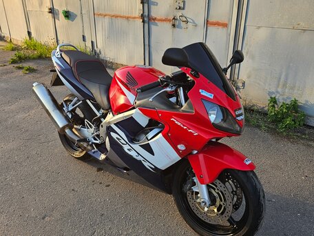 2002 Honda CBR 600F, красный, 450000 рублей, вид 3